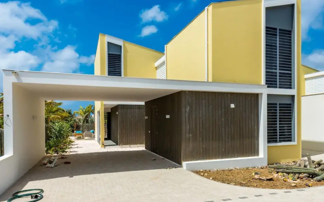 Delfins Residences