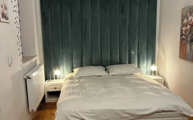 Suite 49