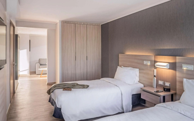 Atton Vina del Mar San Martin by Pullman