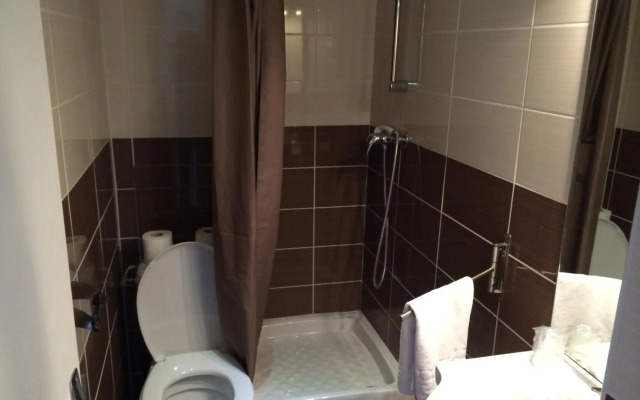 Hipotel Paris Voltaire Bastille