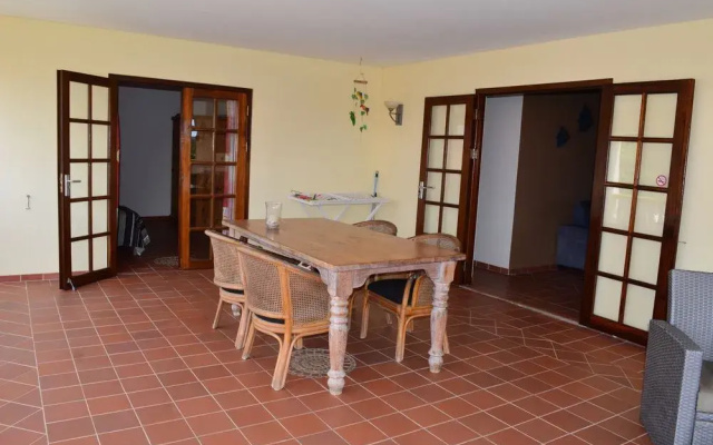 Mirador Apartments