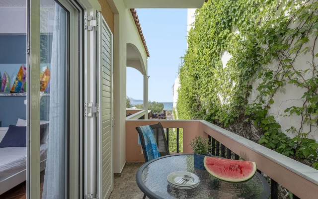 Elena SeaFront Luxury Apartments