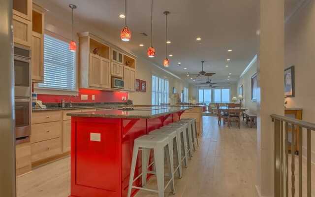 Pearl West by Meyer Vacation Rentals