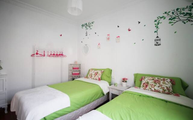 1057 Villa Maite