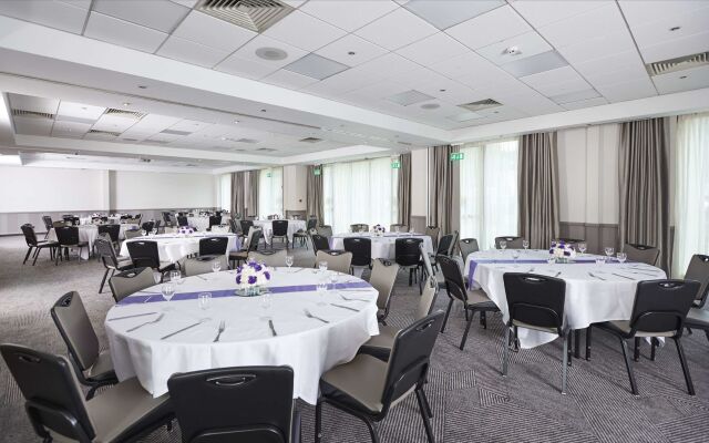 DoubleTree by Hilton Bristol North