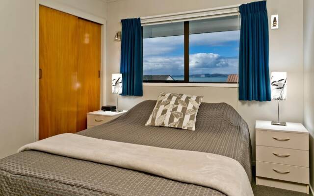 Snells Beach Motel