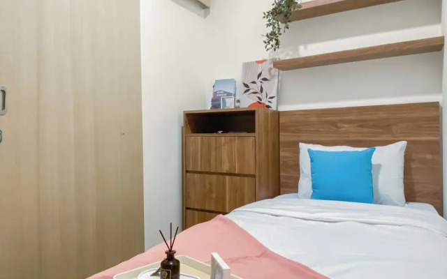 Comfort Look 2Br At Meikarta Apartment