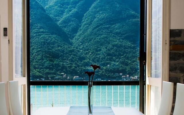 Altido House on the Lake Shore