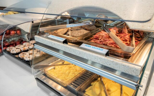 Holiday Inn Express & Suites Medicine Hat Transcanada Hwy 1 by IHG