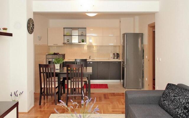 Apartment Central City