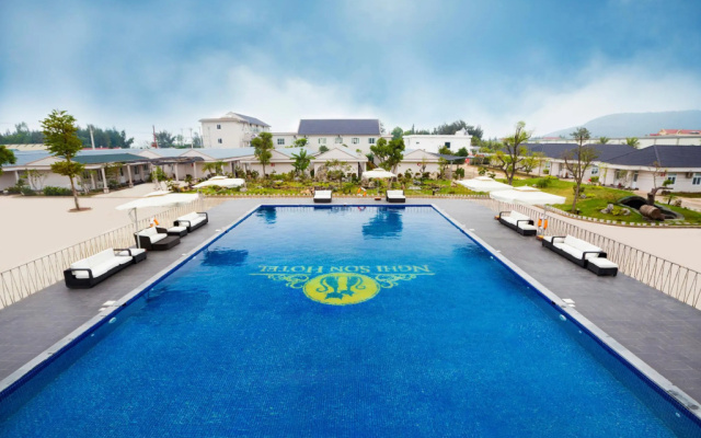 Giang Son Hotel