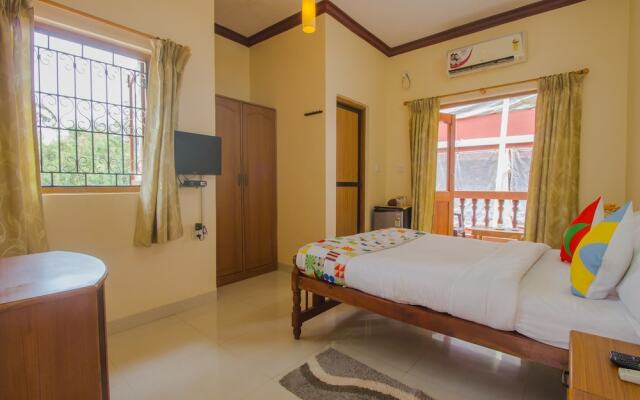 OYO 17114 Home Elegant Studio Candolim Beach