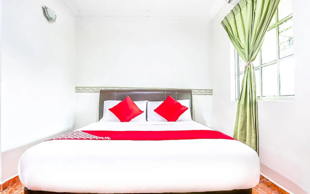 OYO 491 D Anjung Inn
