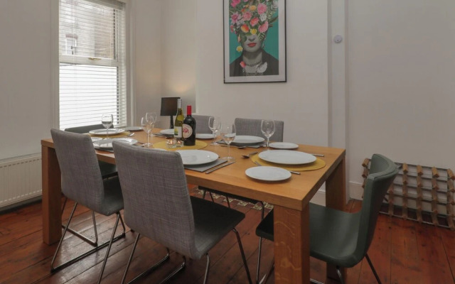 6 Sydney Road