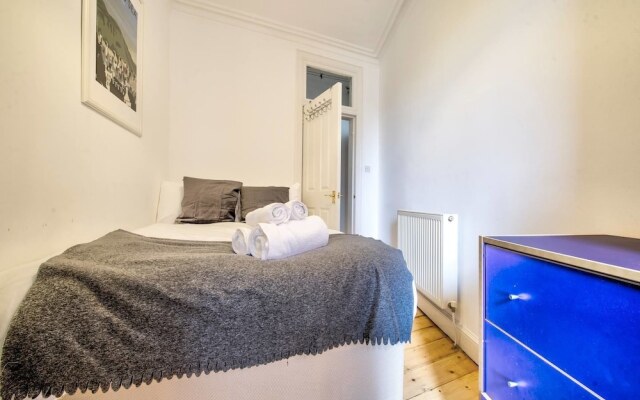 Victorian Apartment in Lively Marchmont