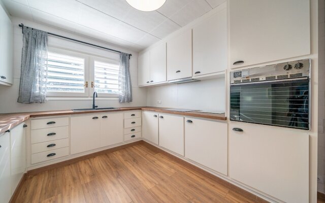 HomeHolidaysRentals Fragance Apartment