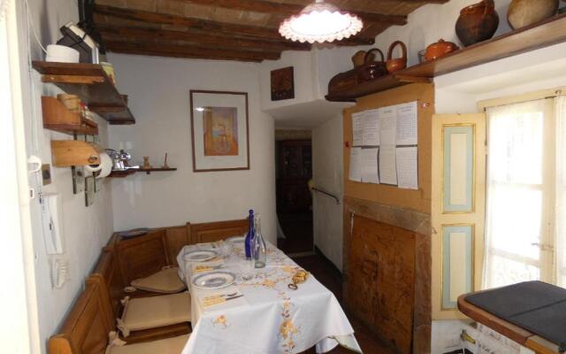 Scappo In Umbria, La Casa Del Duomo