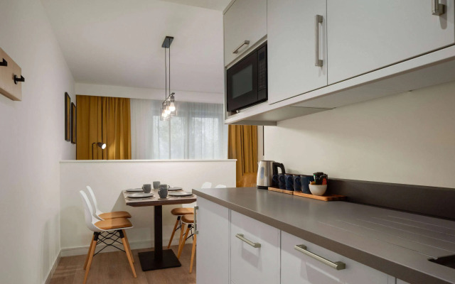 Super 8 by Wyndham Durham
