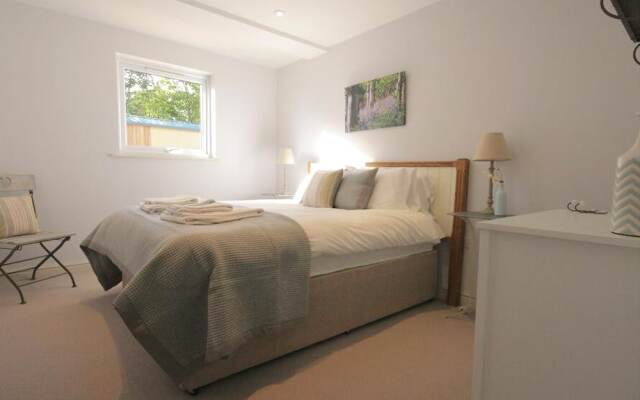 Cobnut Barn, Bourton On The Water