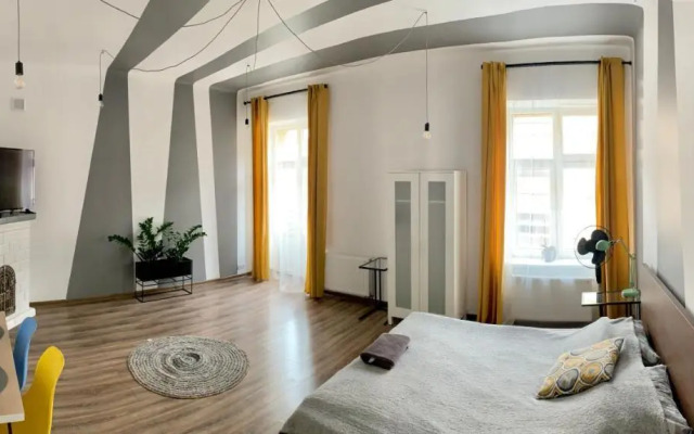 Apartament Równa 12