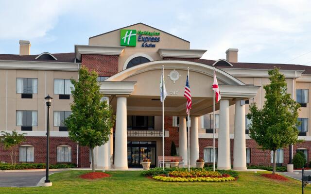 Holiday Inn Express Hotel & Suites Pell City, an IHG Hotel