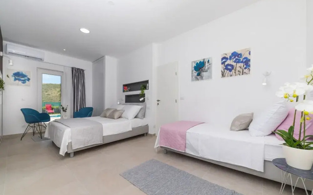 Scenic Elegant Trogir Villa With Pool