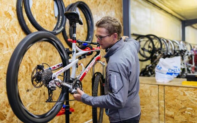 Trails End Bike Hotel
