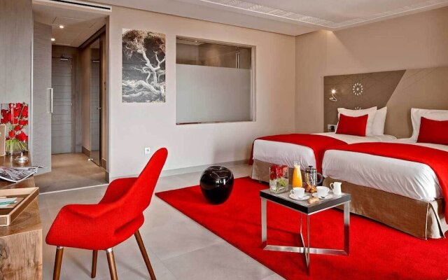 Ag Hotel