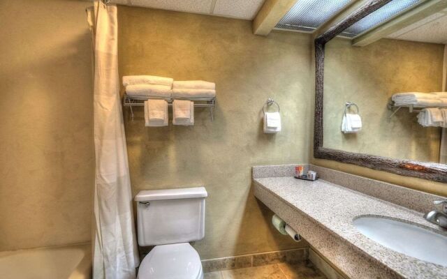 Oak Tree Lodge