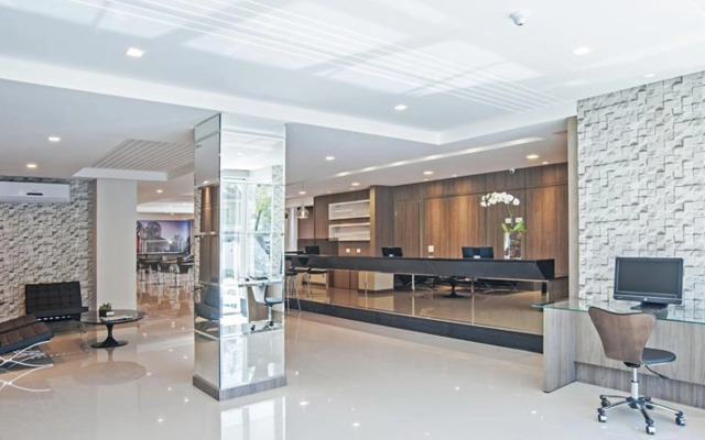Slim Curitiba Av. das Torres by Slaviero Hoteis