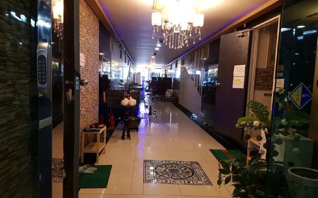 Changwon Comodo House