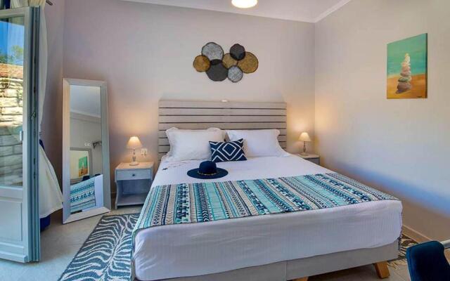 Acacia APT by Aglaia V