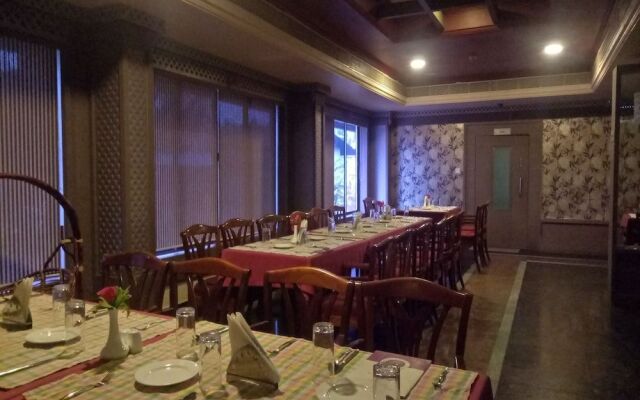 Oyo 22875 Deliza Residency