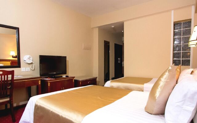 Best Western Plus Paramount Hotel