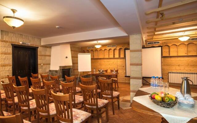 Elenski Riton Complex