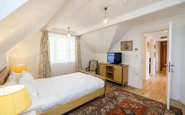 Limehouse Library Hotel
