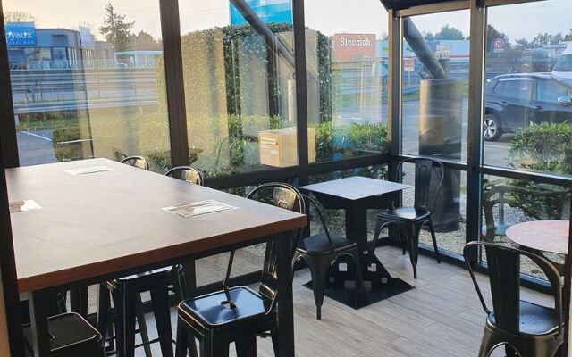 KYRIAD DIRECT ORLEANS - Olivet - La Source