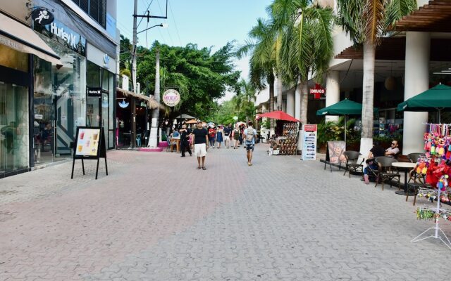 Chan Bahlum By Select