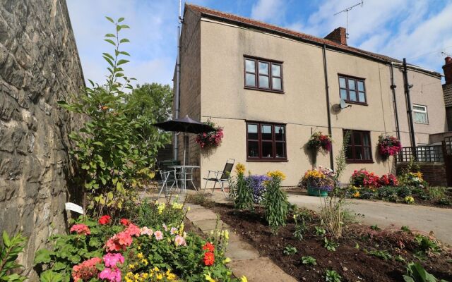 Dove Cottage, Chesterfield