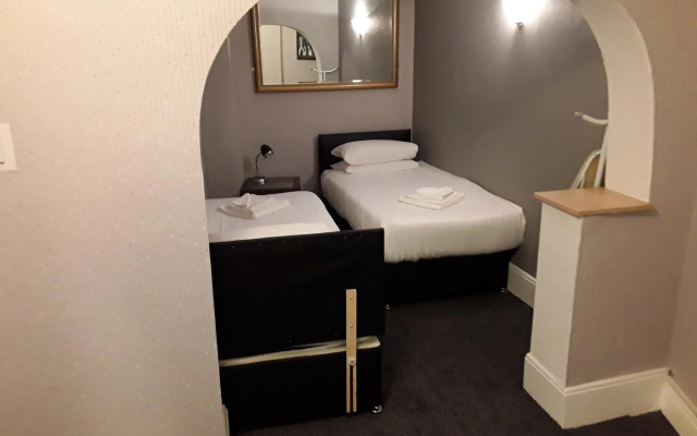 The Liverpool Inn Hotel