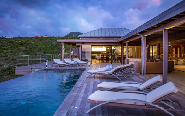 Dream Villa Pointe Milou-1966