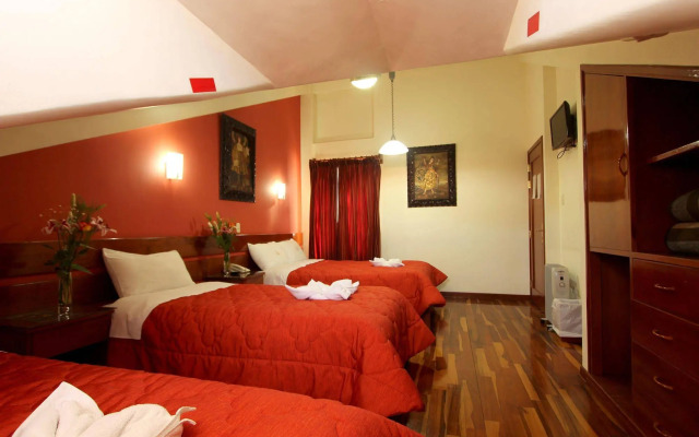 Hotel Kenamari
