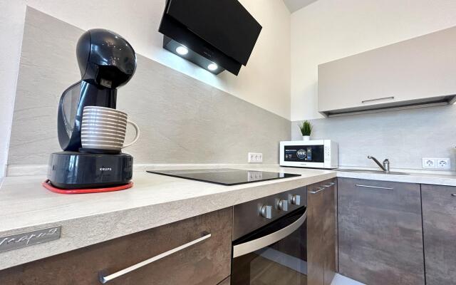 4 Сезона на бульваре Давлеткильдеева 5