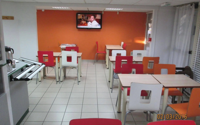 Première Classe Rennes Est-Cesson