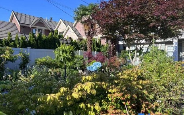 Vancouver Garden Hotel