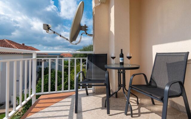 Apartments Mare