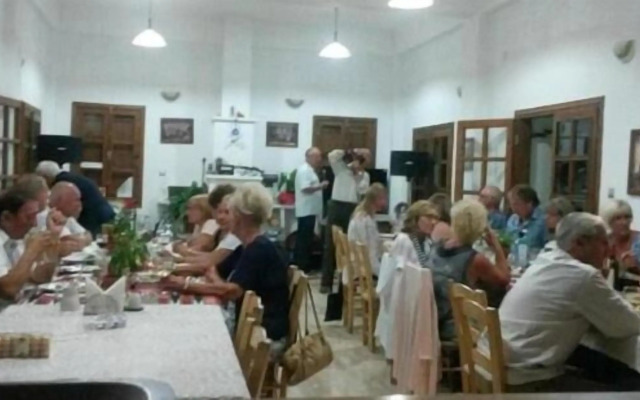 Glaro Garden Hotel-restaurant