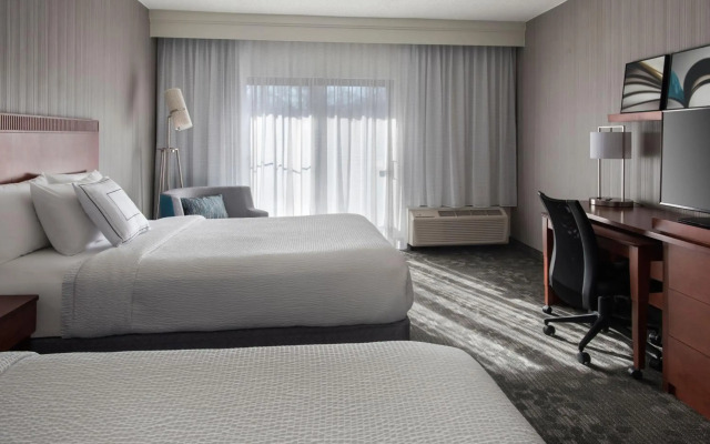 Courtyard by Marriott Mahwah