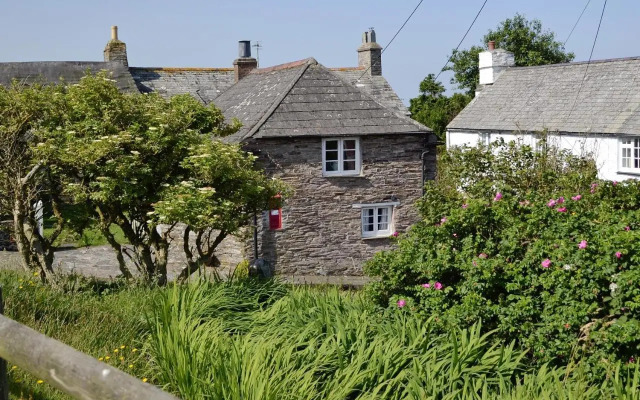 Pillar Box Cottage