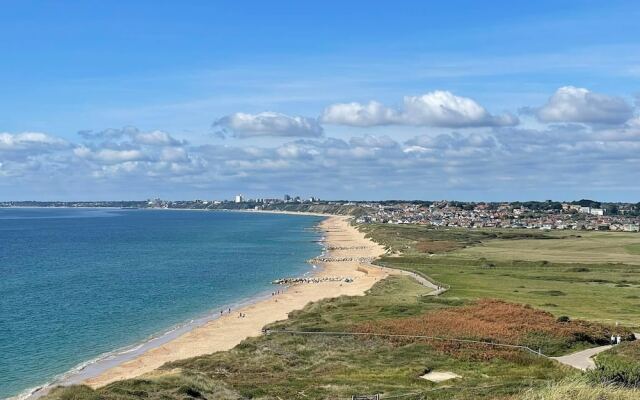 Bournemouth Holiday Let With Hot Tub & Sauna
